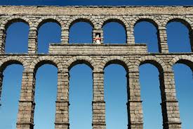 roman-aqueducts-are-still-scattered-throughout-the-former-empire-1