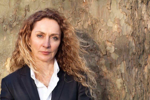 She's back author Lisa Unwin